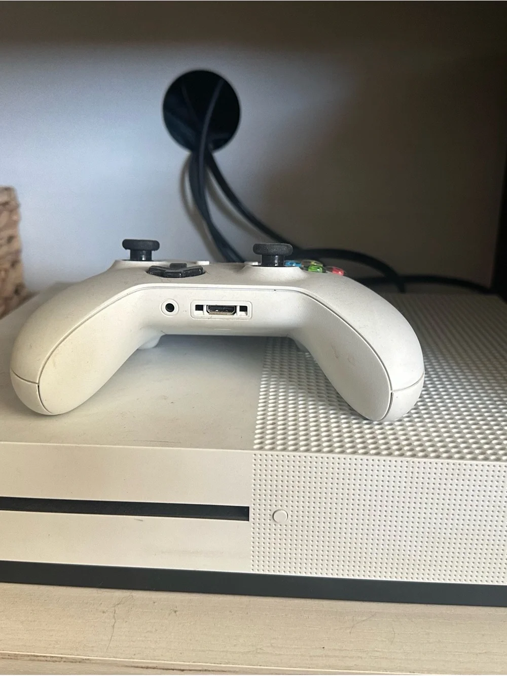 Xbox One - White